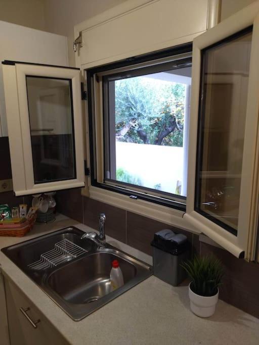 Kalamata Beach Maizonette Ground Floor And Semi-Basement With Yard Ngoại thất bức ảnh