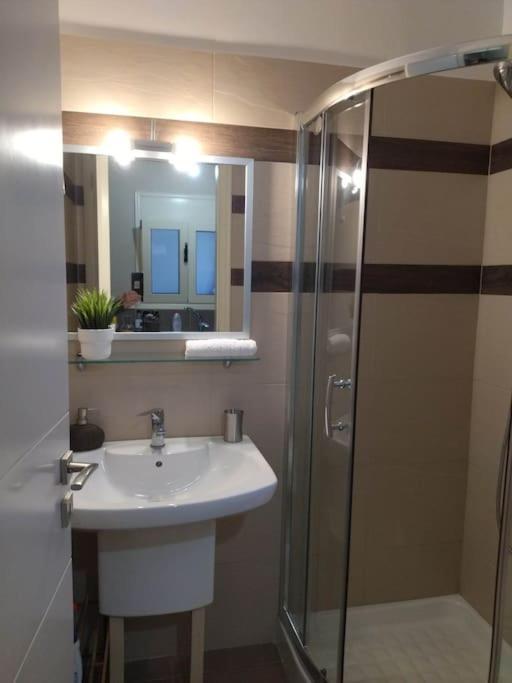 Kalamata Beach Maizonette Ground Floor And Semi-Basement With Yard Ngoại thất bức ảnh